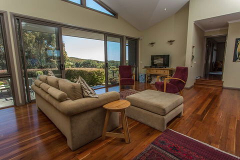 Tura Beachhouse In Dolphin Cove - Darwin Holiday 5