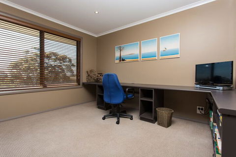 Tura Beachhouse In Dolphin Cove - Darwin Holiday 2