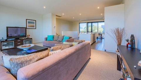 Five Shell - Darwin Holiday 6