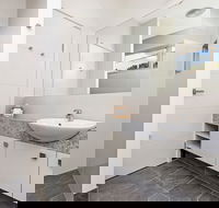 Connolly - Darwin Holiday