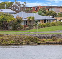 Rossleague House - Darwin Holiday