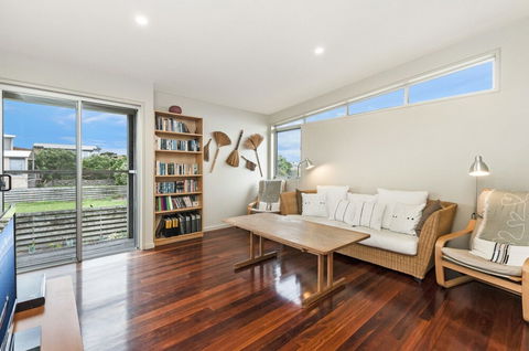 Sea Lit - Darwin Holiday 1