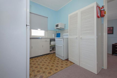 Pacific Units Unit 2 94 Magnus Street - Darwin Holiday 4