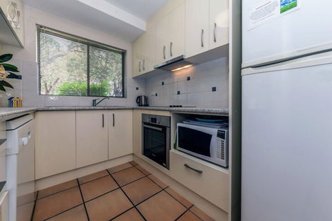 Mistral Court Unit 2 / 17 Mistral Close - Darwin Holiday 4