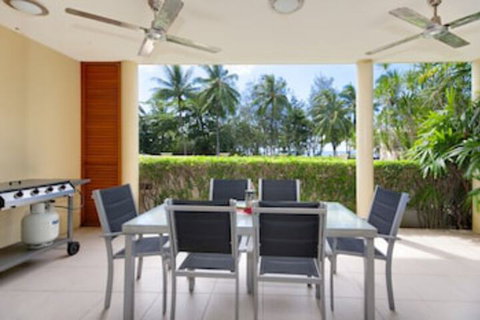 Peponi 2 - Beachfront Apartment - Darwin Holiday 0