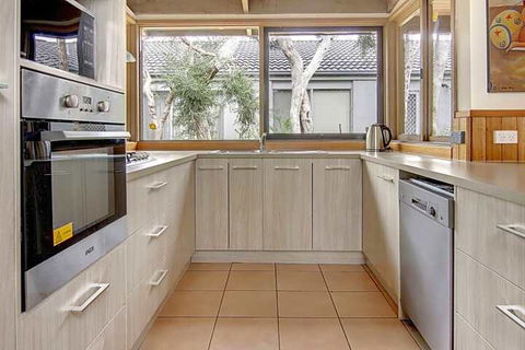 Edgar Oasis - Darwin Holiday 5