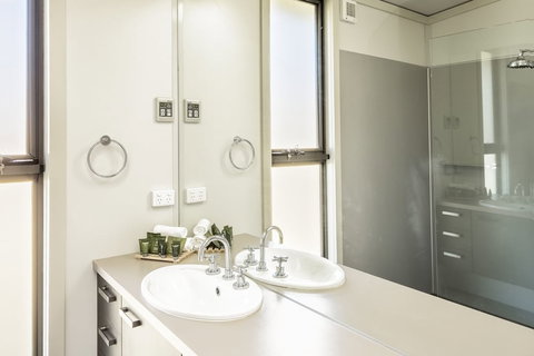 Ecocrackenback 4 'Sustainable Chalet Close To The Slopes - Darwin Holiday 5