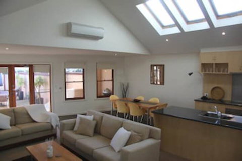 Tennysons On Sackville - Darwin Holiday 0