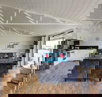 Lagoons Bay Garden Pavillion 2 - Darwin Holiday