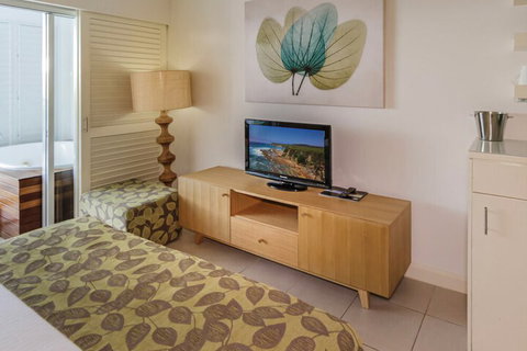 The Beach Club Luxury Private Apartments - Darwin Holiday 2