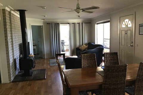 90 Mile Beach House & Villas - Darwin Holiday 5