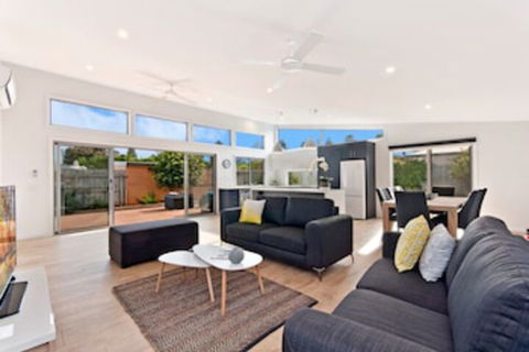 Central Park - Darwin Holiday 0