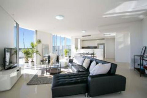 Palatial Penthouse Apartment Phenomenal Views - Darwin Holiday 2