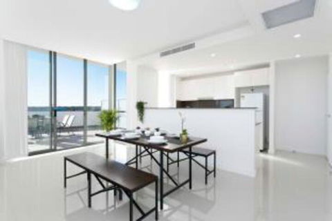 Palatial Penthouse Apartment Phenomenal Views - Darwin Holiday 3