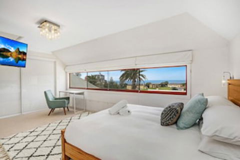 Newcastle Executive Homes - Oceanview Terrace - Darwin Holiday 0