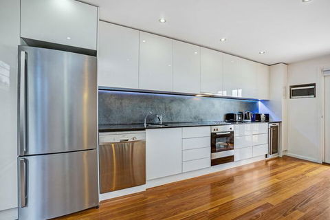 Newcastle Executive Homes - Oceanview Terrace - Darwin Holiday 2