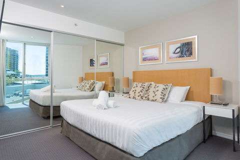 Holiday Holiday - H Residence Apartments - Darwin Holiday 2