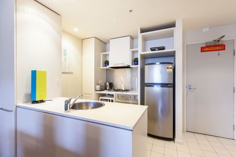 WESLEY, 2BDR Carlton Apartment - Darwin Holiday 2