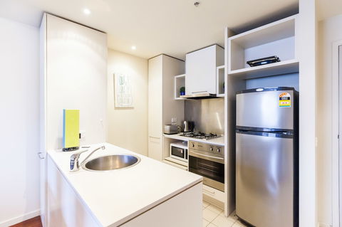 WESLEY, 2BDR Carlton Apartment - Darwin Holiday 4