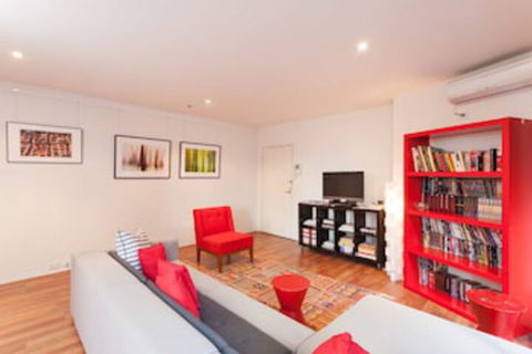 BENJAMIN, 2BDR Melbourne Apartment - Darwin Holiday 0