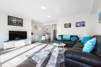 KAYLA, 2BDR Southbank Apartment - Darwin Holiday 1