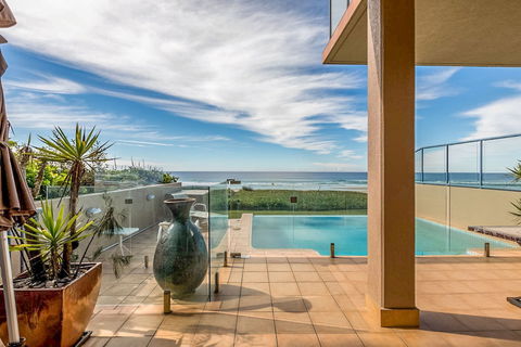 Absolute Beachfront Holiday House - Darwin Holiday 1