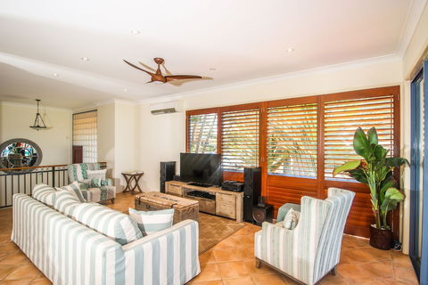 Absolute Beachfront Holiday House - Darwin Holiday 4