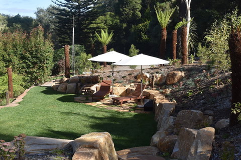 Forest Edge Cottage At Merrow Cottages - Darwin Holiday 3