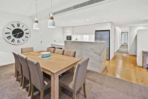 Edgewater Penthouse - Darwin Holiday 5