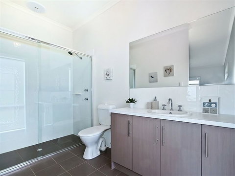 Seas The Day - Darwin Holiday 1