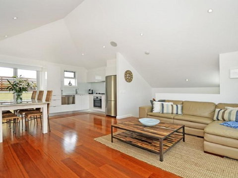 Villa By The Sea - Darwin Holiday 1