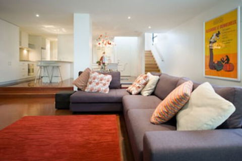 Lake Daylesford Lodge 2 - Darwin Holiday 0