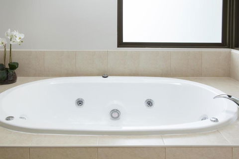 Lake Daylesford Lodge 7 - Darwin Holiday 3