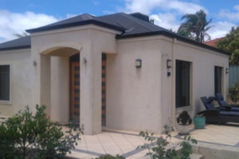 Lake Estate Stay - Darwin Holiday 0