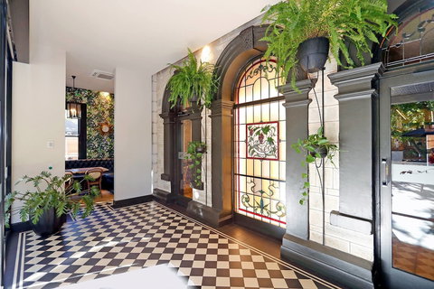 The Crafers Hotel - Darwin Holiday 0