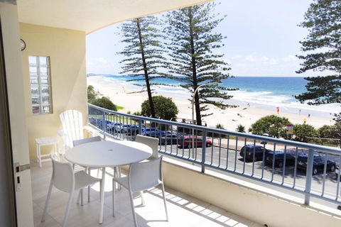 Coolum Baywatch Luxury Style Penthouse Linen Included WIFI 500 Bond - Darwin Holiday 5