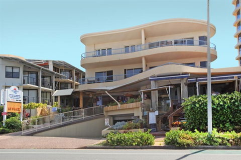 Coolum Baywatch Luxury Style Penthouse Linen Included WIFI 500 Bond - Darwin Holiday 3