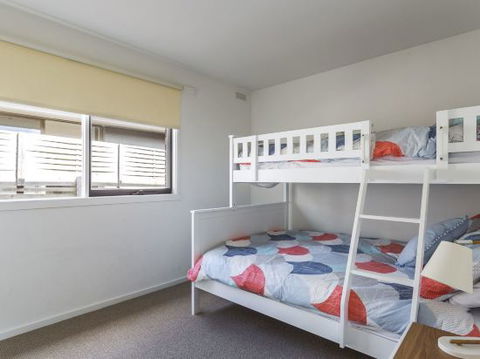 Iluka Stroll To Tyrone Foreshore - Darwin Holiday 6