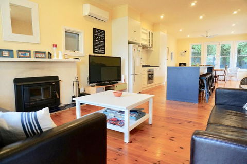 Dinghys Rest - Darwin Holiday 6