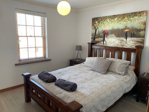 Adelaide Style Accommodation Near City - Darwin Holiday 2