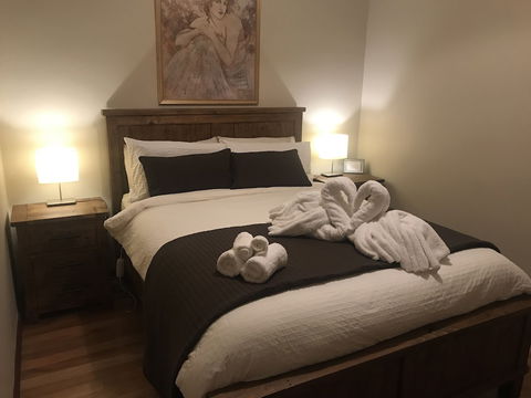 Atina Rocks Country Homestead - Darwin Holiday 4