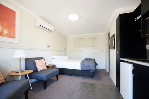 NRMA Bathurst Panorama Holiday Park - Darwin Holiday 5