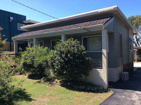 Fingal Beach Shack - Darwin Holiday 4