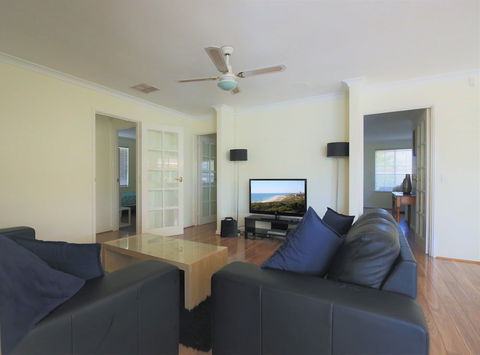 Mindarie Villa - Darwin Holiday 1