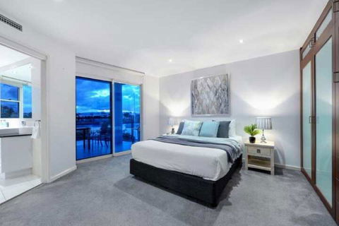 Casa Grande On The Water - Darwin Holiday 1