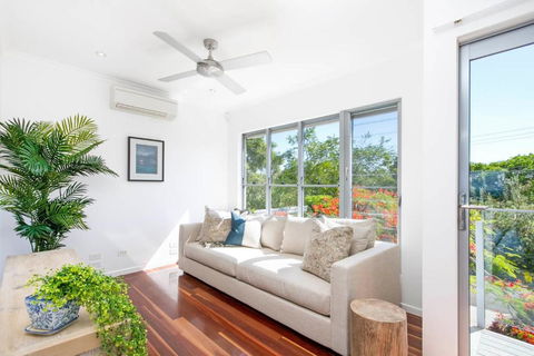 42 Bryan Street - Darwin Holiday 1