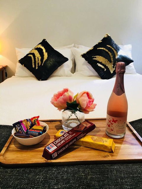 Province - Darwin Holiday 3