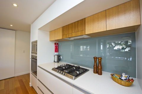 Maggies Beachfront Apt. 1 - Darwin Holiday 2