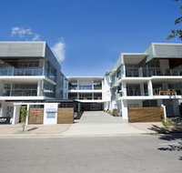 Maggies Beachfront Apt. 8 - Darwin Holiday