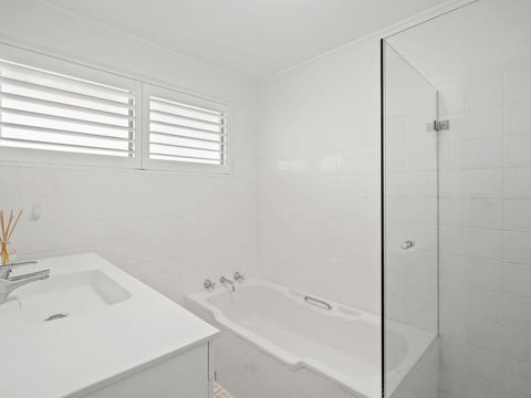 Cumbernauld #12 12 / 12 Terrigal Esp Terrigal - Darwin Holiday 3